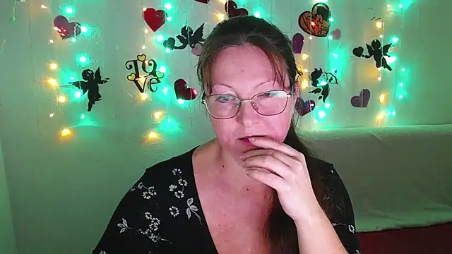 VanessaHotts online show from 01.31.25