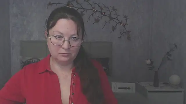 VanessaHotts online show from 02.20.26