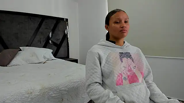 AnnieAndStefan online show from 12.17.24