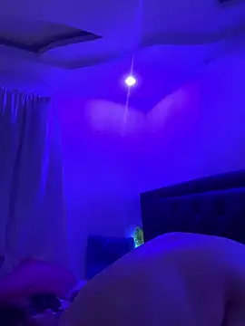 lonely shewolf online show from 02.27.25