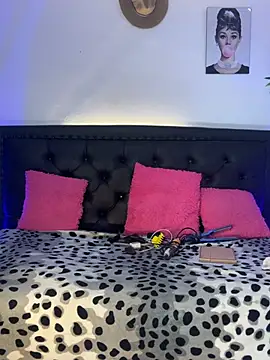 lonely shewolf online show from 01.13.26