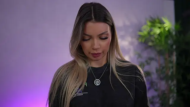 ArtTeasee online show from 04.08.26