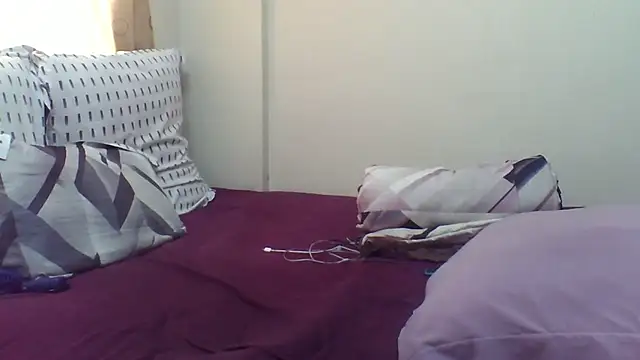 Snapshot of AddictiveAssCurves chatting on 09.10.25 AddictiveAssCurves online show from 09.10.25