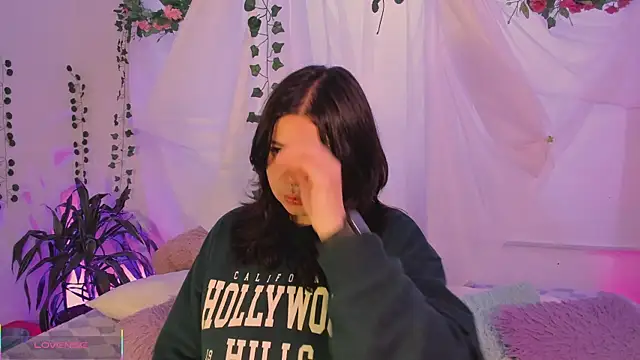 Mey moon online show from 12.20.25