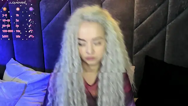 Snapshot of StephanieSweety chatting on 03.19.25 StephanieSweety online show from 03.19.25