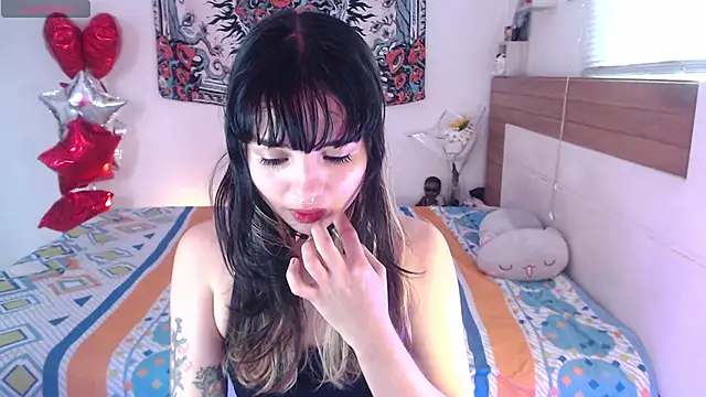 Snapshot of Margarita999 chatting on 10.29.25 Margarita999 online show from 10.29.25