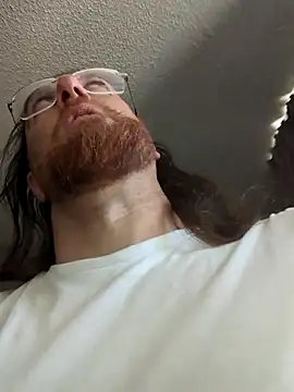 Geeznuts19 online show from 02.12.26