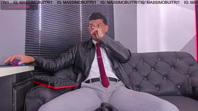 Snapshot of massimo_g chatting on 04.24.26 massimo g online show from 04.24.26