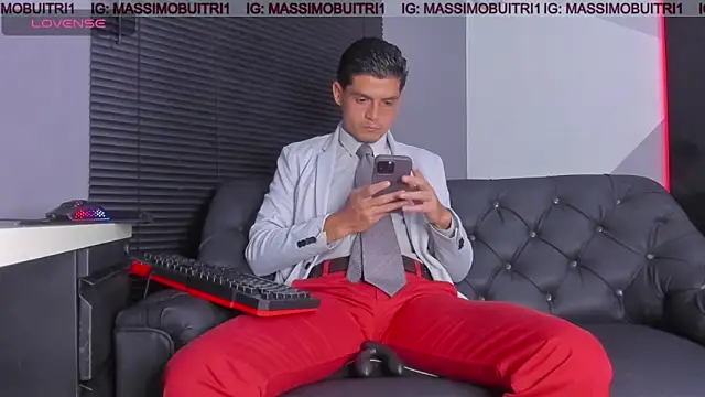 Snapshot of massimo_g chatting on 05.07.26 massimo g online show from 05.07.26