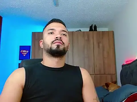 Snapshot of mathew_vidal1 chatting on 11.17.25 mathew vidal1 online show from 11.17.25