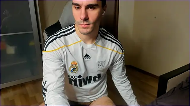 Snapshot of sam_huston chatting on 11.04.25 sam huston online show from 11.04.25