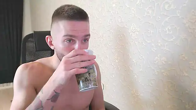 Marselle Laker online show from 01.10.25