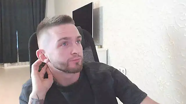 Marselle Laker online show from 01.10.25