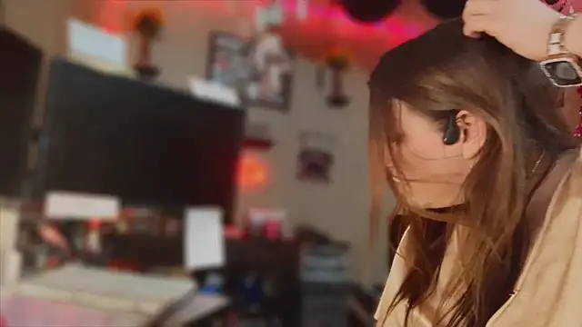 Snapshot of spunlikecottoncandy chatting on 01.08.25 spunlikecottoncandy online show from 01.08.25