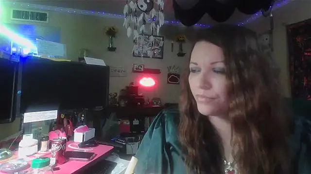 Snapshot of spunlikecottoncandy chatting on 02.28.25 spunlikecottoncandy online show from 02.28.25