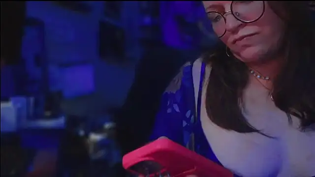 Snapshot of spunlikecottoncandy chatting on 10.27.25 spunlikecottoncandy online show from 10.27.25