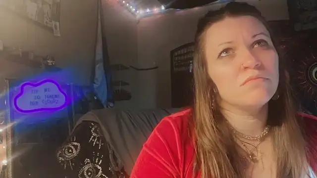 Snapshot of spunlikecottoncandy chatting on 11.19.25 spunlikecottoncandy online show from 11.19.25