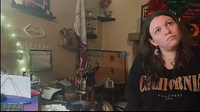 Snapshot of spunlikecottoncandy chatting on 12.04.25 spunlikecottoncandy online show from 12.04.25