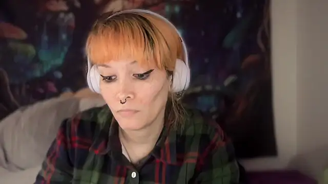 Snapshot of FRRANNKIE chatting on 02.12.26 FRRANNKIE online show from 02.12.26