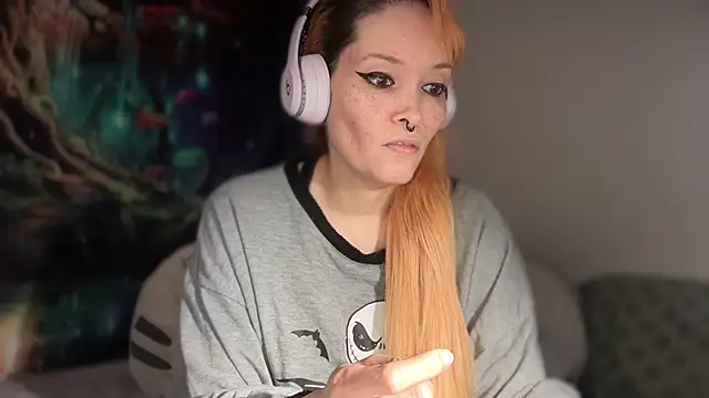 Snapshot of FRRANNKIE chatting on 02.18.26 FRRANNKIE online show from 02.18.26