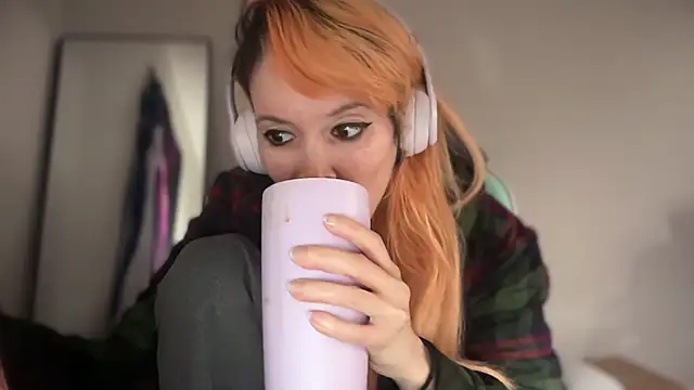 Snapshot of FRRANNKIE chatting on 02.22.26 FRRANNKIE online show from 02.22.26