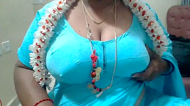 Snapshot of archanatelugu9 chatting on 11.25.25 archanatelugu9 online show from 11.25.25