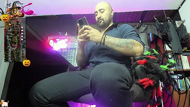 Leon 1234 online show from 10.29.25