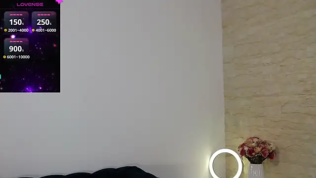 Kailynn Moenn online show from 12.04.24