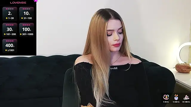 Kailynn Moenn online show from 12.15.24