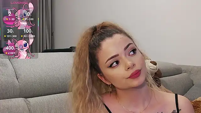 Kailynn Moenn online show from 02.21.25