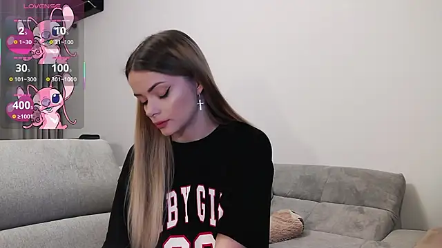 Kailynn Moenn online show from 03.05.25