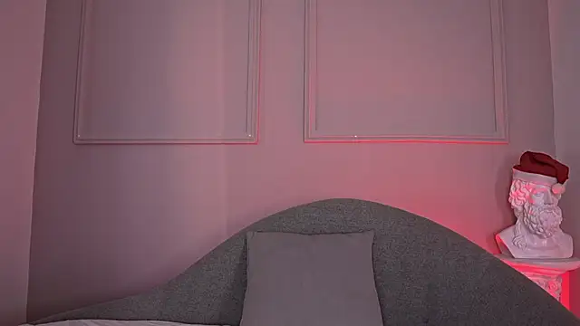 Paulah x online show from 12.22.25