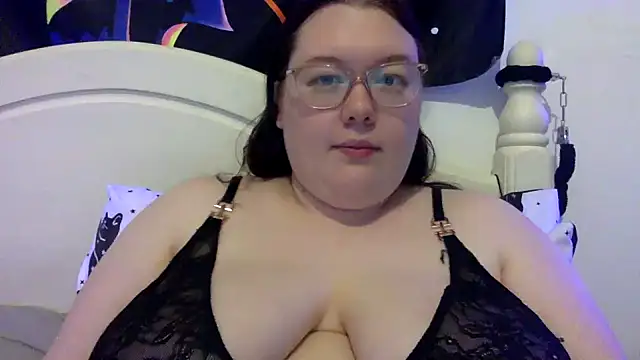 Sexycurvyemilyy online show from 09.20.25