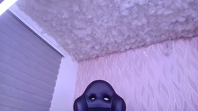 Snapshot of emyli_sam chatting on 01.10.25 emyli sam online show from 01.10.25