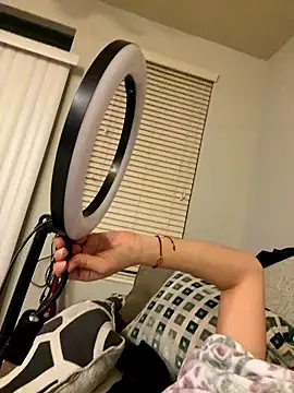 Natur4lBeautyb33 online show from 01.15.26