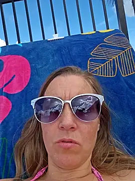 SkyelarSommer online show from 03.12.26