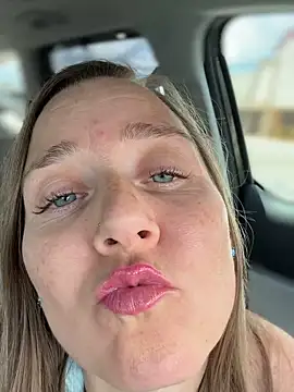 SkyelarSommer online show from 04.23.26