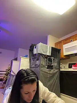 DominiqueX0 online show from 01.16.25