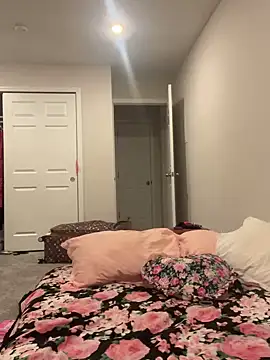 DominiqueX0 online show from 02.22.25