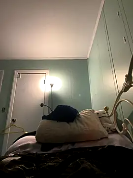 DominiqueX0 online show from 11.16.25