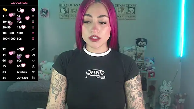 Snapshot of abbie_stone chatting on 04.17.26 abbie stone online show from 04.17.26