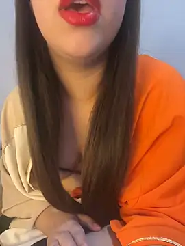 Mayacrayzi online show from 02.06.25