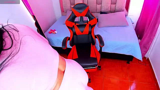 Snapshot of Rick_n_Summer chatting on 12.14.25 Rick n Summer online show from 12.14.25