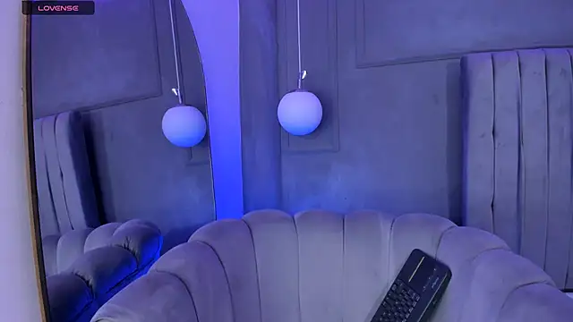 Snapshot of AmyOlimpo chatting on 03.20.25 AmyOlimpo online show from 03.20.25