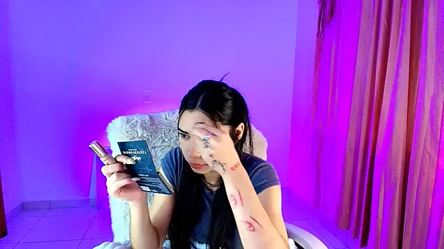 Snapshot of AmyOlimpo chatting on 01.06.26 AmyOlimpo online show from 01.06.26