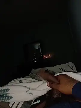 Snapshot of Annonymous607 chatting on 11.04.25 Annonymous607 online show from 11.04.25