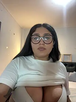 Snapshot of croftsmila chatting on 03.10.26 croftsmila online show from 03.10.26