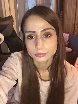 LaPetitechienne1 online show from 01.27.25