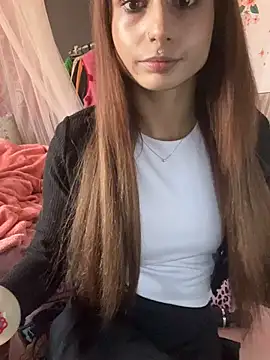 LaPetitechienne1 online show from 03.20.25