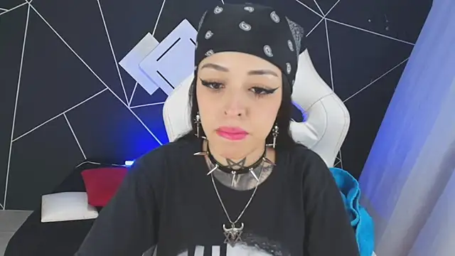 farichell online show from 10.22.25